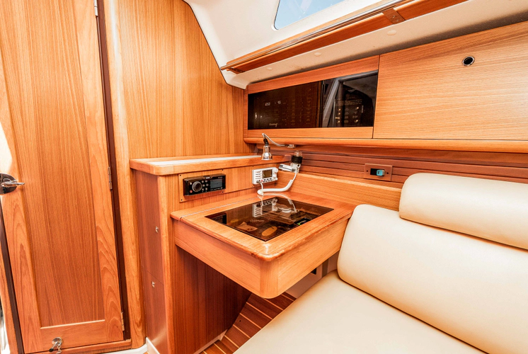 Stars To Windward Yacht Photos Pics 