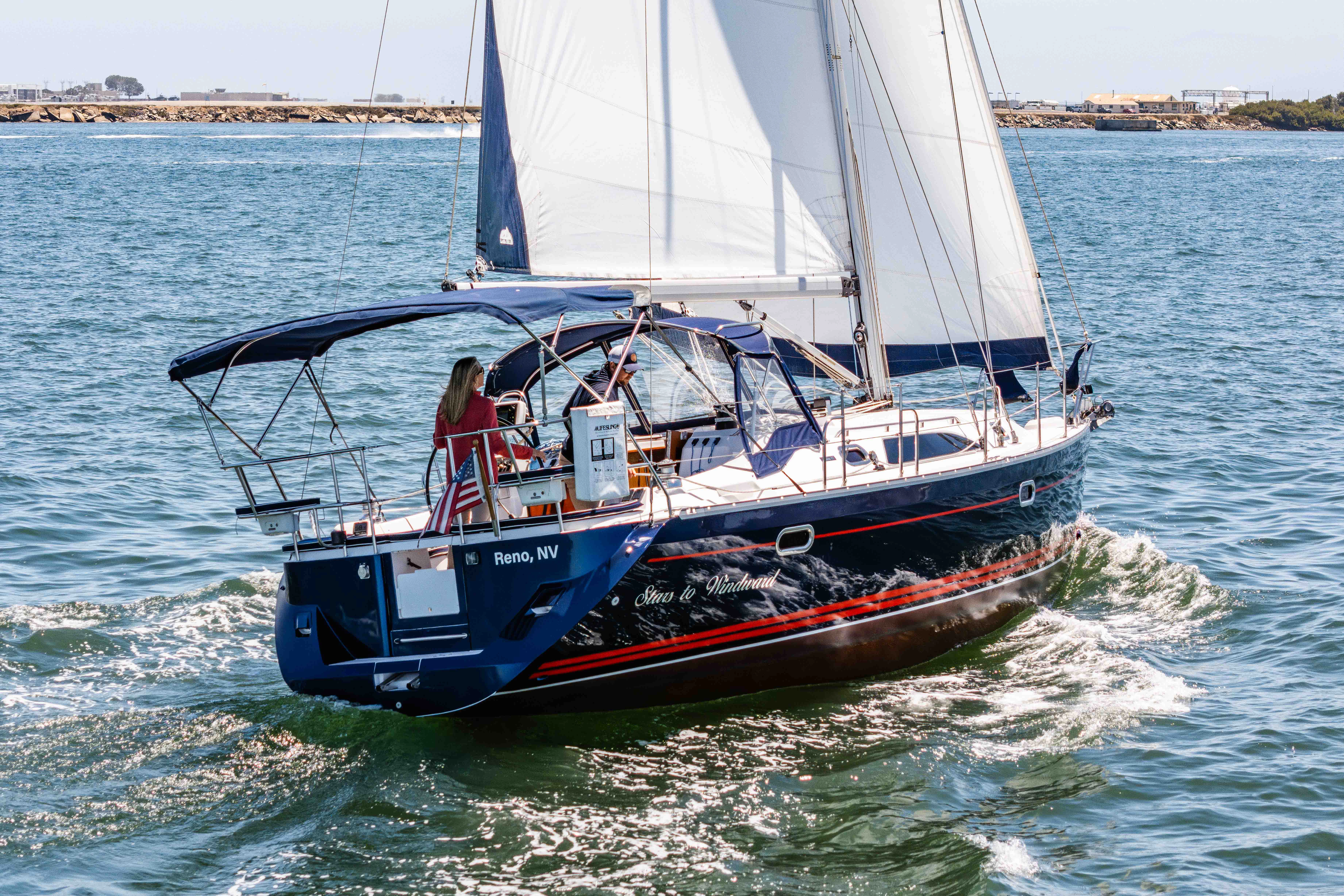 35' Catalina 2013