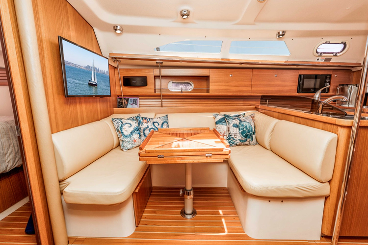 Stars To Windward Yacht Photos Pics 