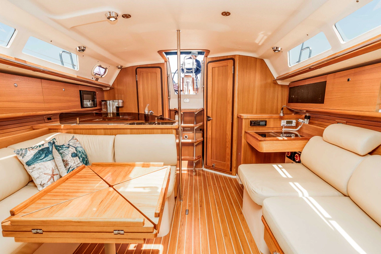 Stars To Windward Yacht Photos Pics 