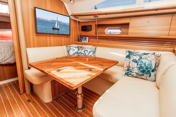 Stars To Windward Yacht Photos Pics 