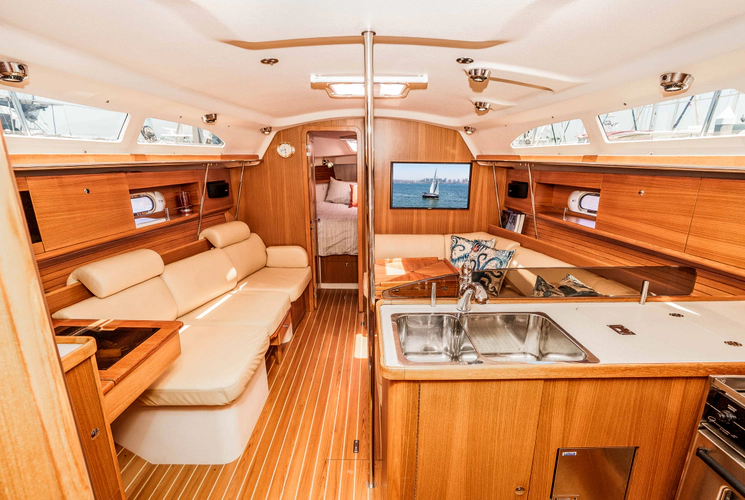 Stars To Windward Yacht Photos Pics 