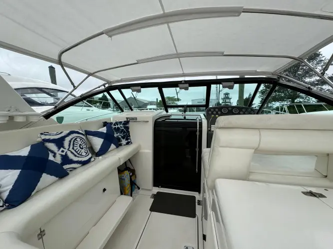 Vixen Yacht Photos Pics 