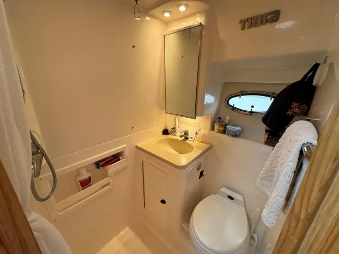 Vixen Yacht Photos Pics 