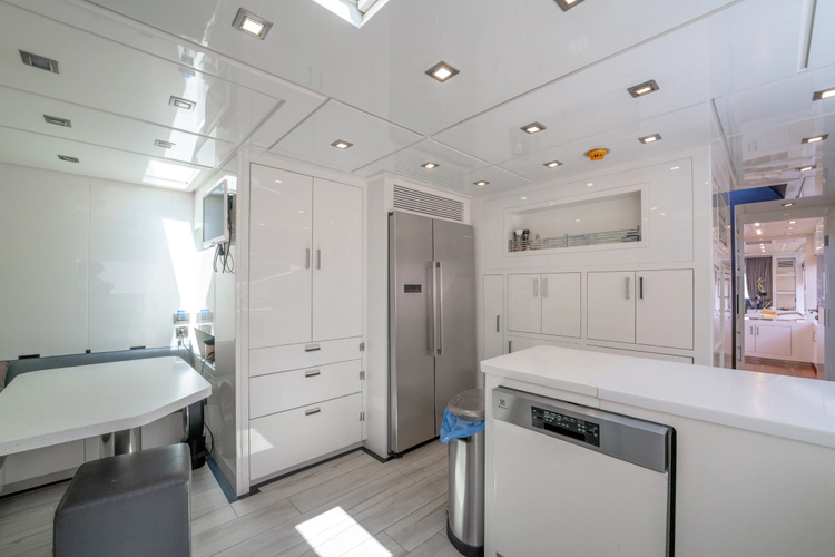 Y Yacht Photos Pics 