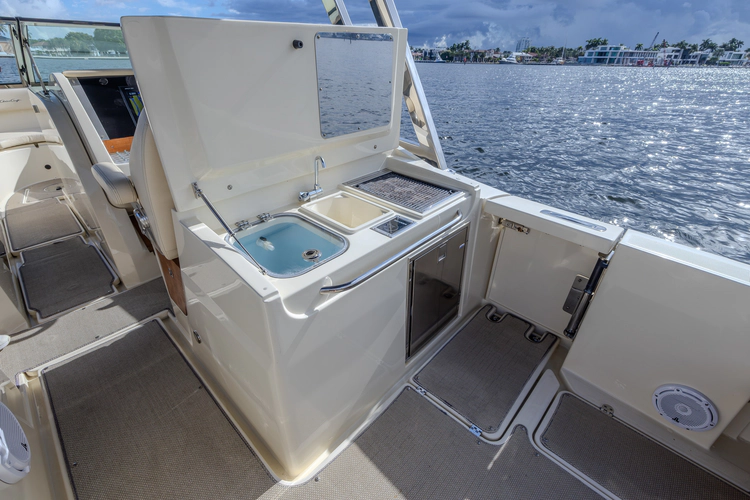 Ritz-sea Yacht Photos Pics 