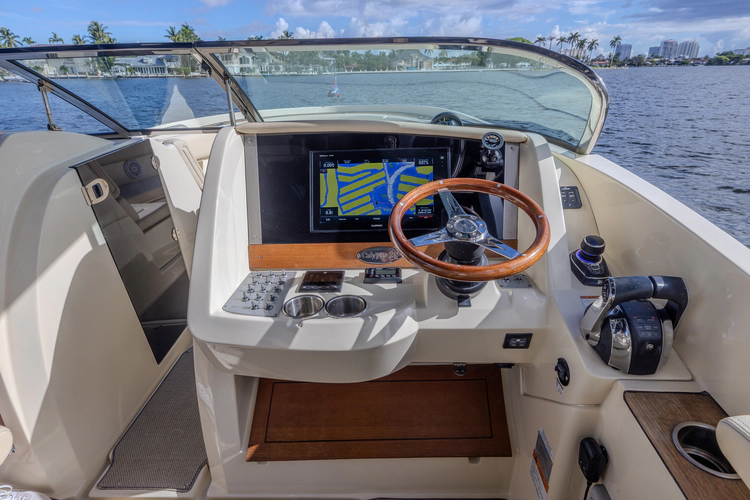 Ritz-sea Yacht Photos Pics 