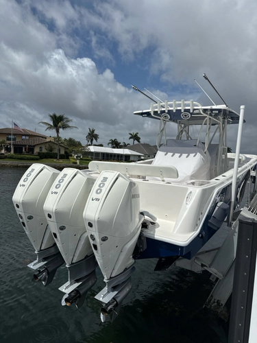 With Seakeeper Yacht Photos Pics 