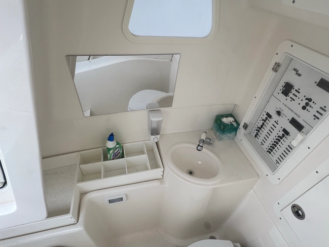 With Seakeeper Yacht Photos Pics 