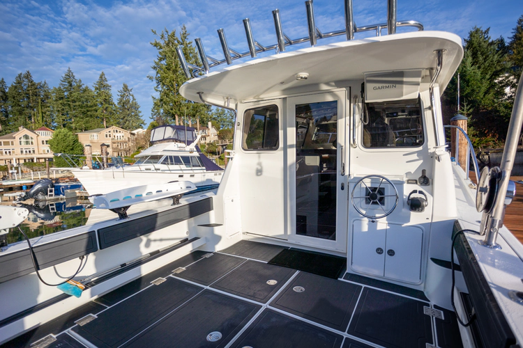 Stay Thirsty Yacht Photos Pics 