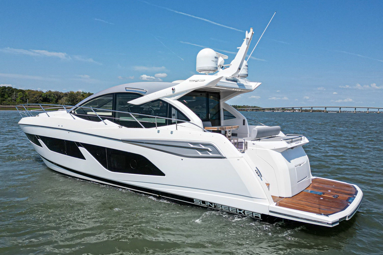 Dulzura Yacht Photos Pics 