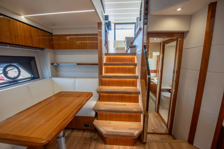 Dulzura Yacht Photos Pics 