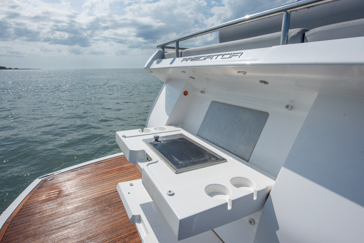 Dulzura Yacht Photos Pics 