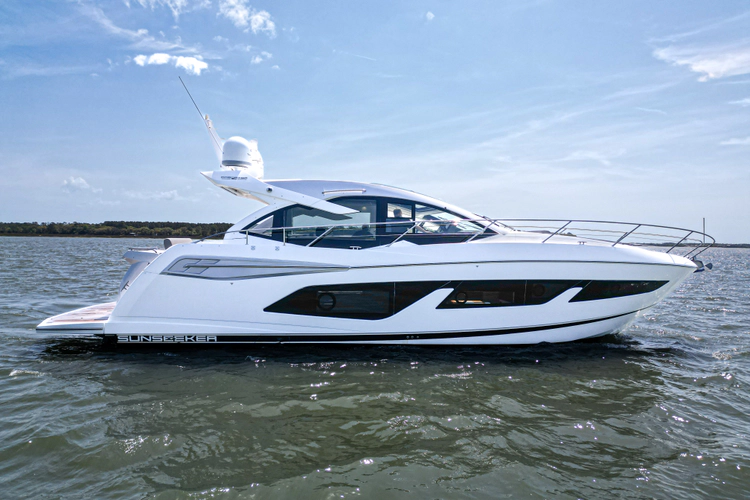 Dulzura Yacht Photos Pics 