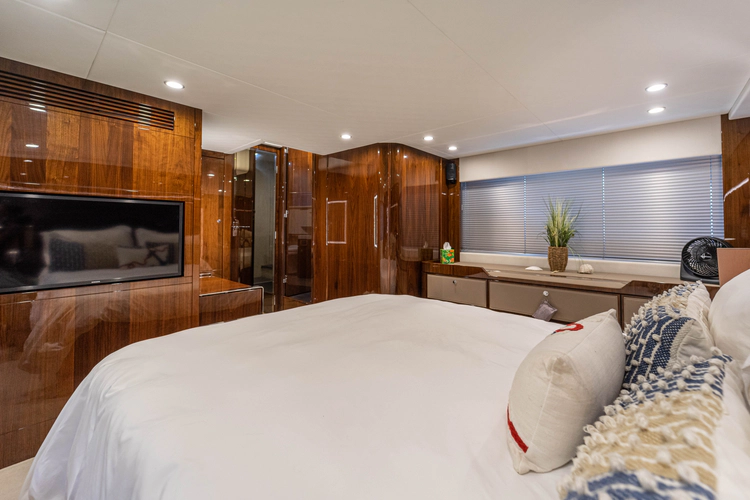 Forever Recess Yacht Photos Pics 