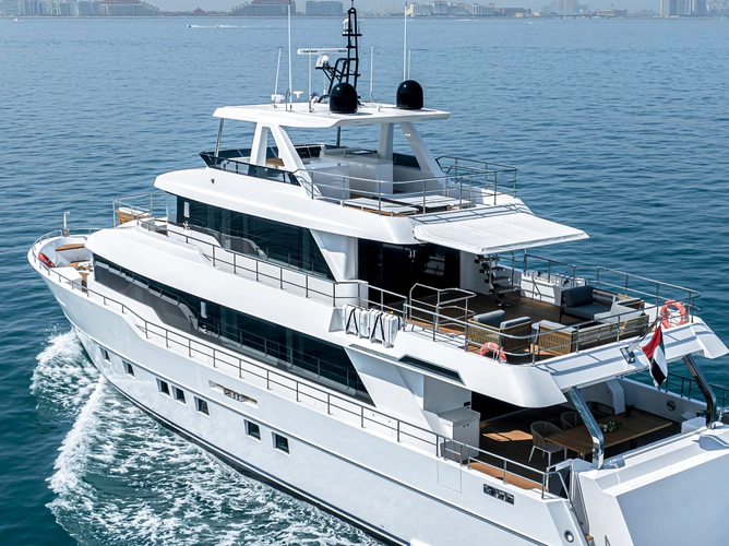 Nomad 101 Yacht Photos Pics 