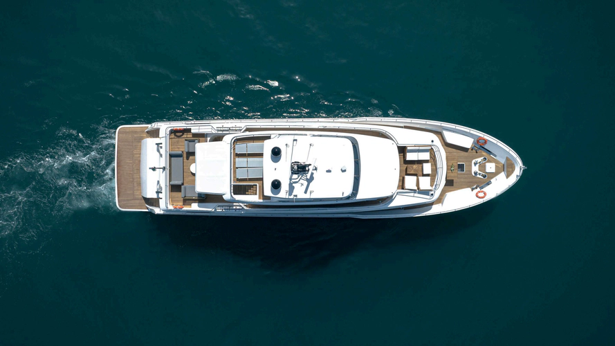 Nomad 101 Yacht Photos Pics 