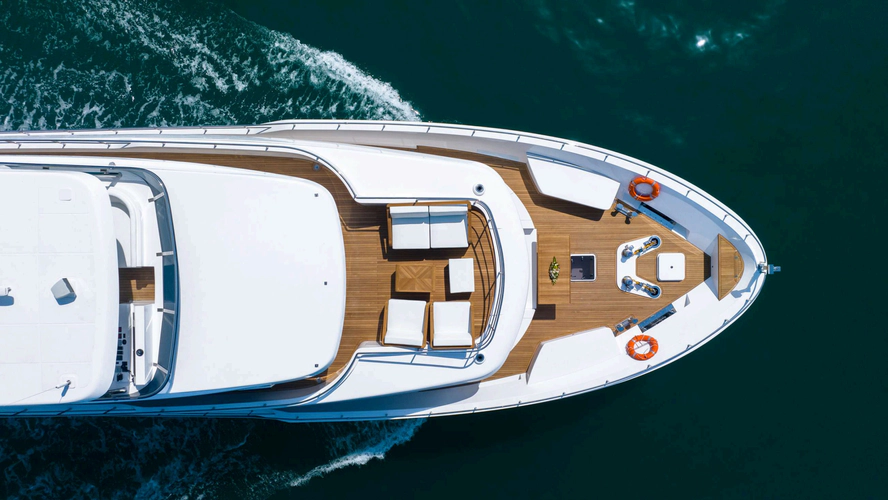 Nomad 101 Yacht Photos Pics 