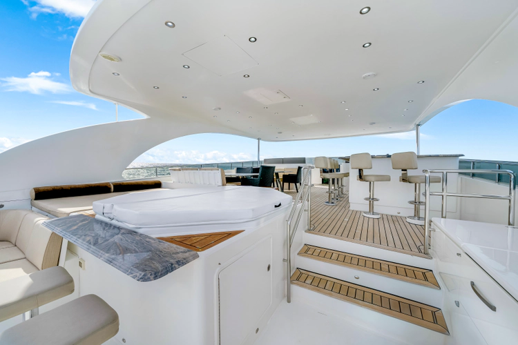 Mesmerize Yacht Photos Pics 