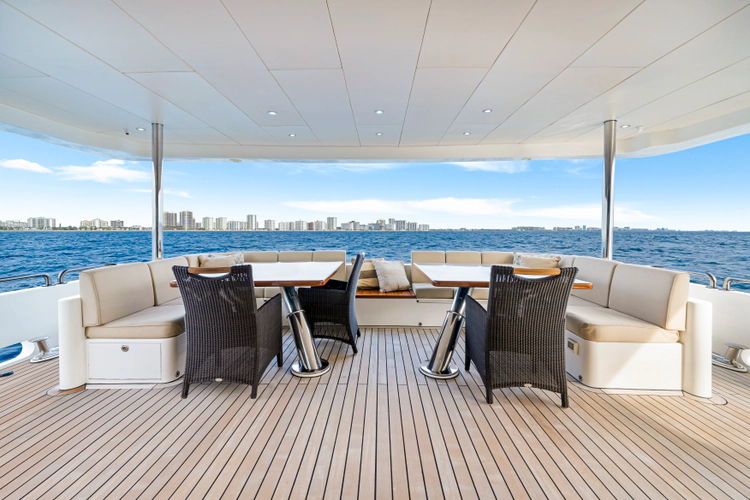 Mesmerize Yacht Photos Pics 