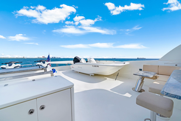 Mesmerize Yacht Photos Pics 