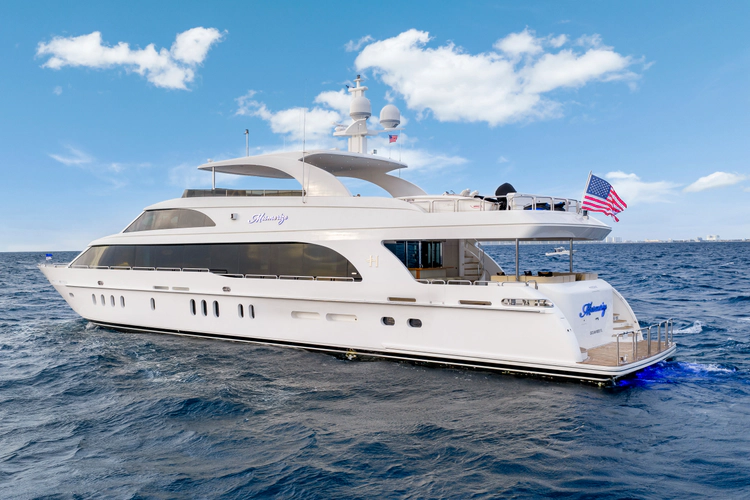 Mesmerize Yacht Photos Pics 