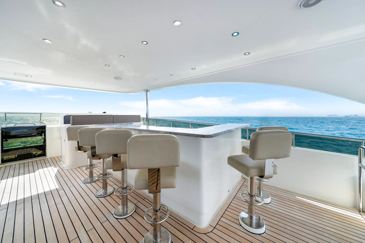 Mesmerize Yacht Photos Pics 