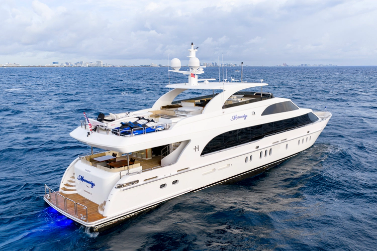 Mesmerize Yacht Photos Pics 