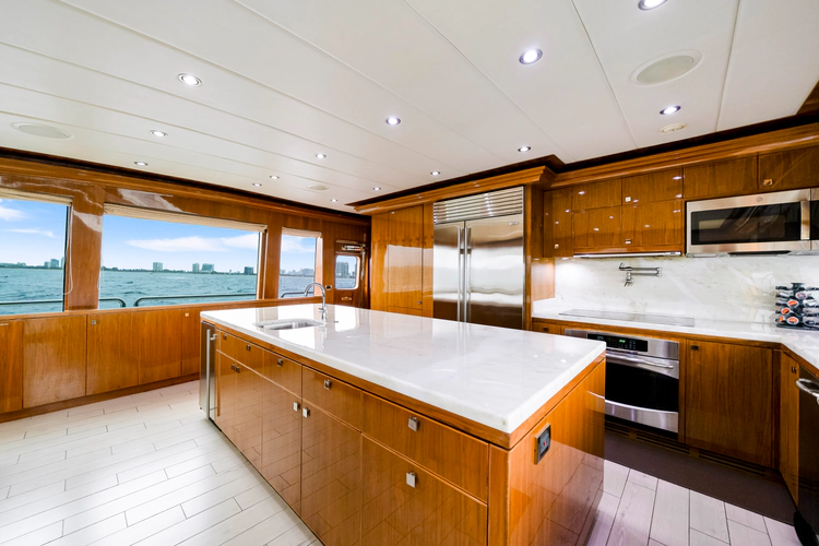 Mesmerize Yacht Photos Pics 