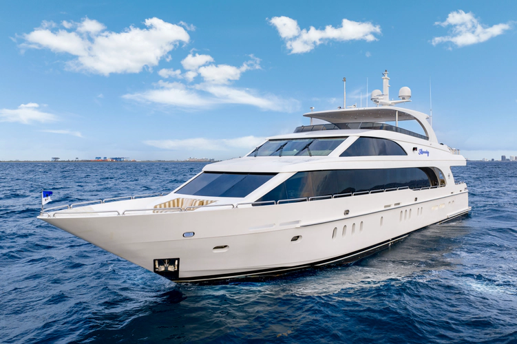 Mesmerize Yacht Photos Pics 