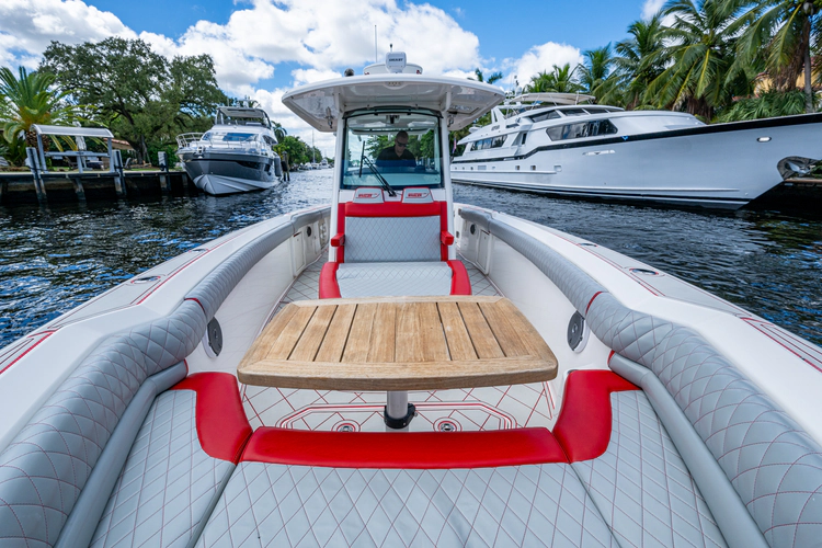 Dare To Dream's Sidechick Yacht Photos Pics 