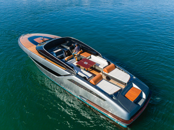 Commodore One Yacht Photos Pics 