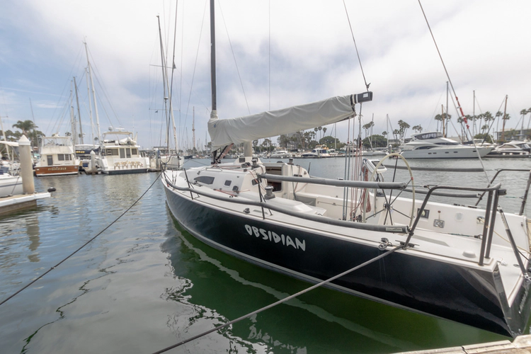 Obsidian Yacht Photos Pics 