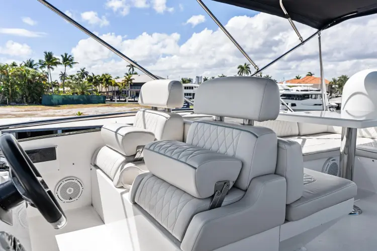 Liquid Asset Yacht Photos Pics 