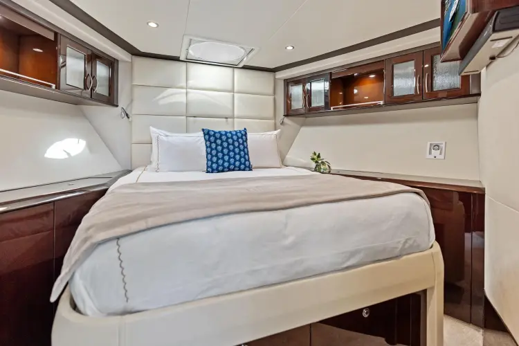 Liquid Asset Yacht Photos Pics 