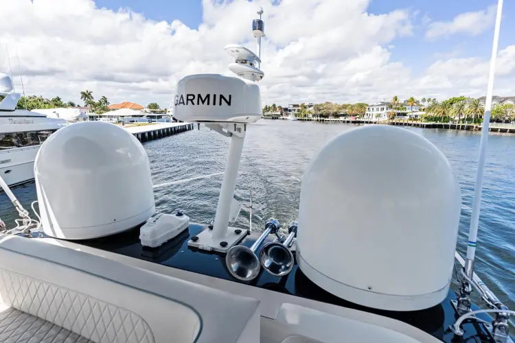 Liquid Asset Yacht Photos Pics 