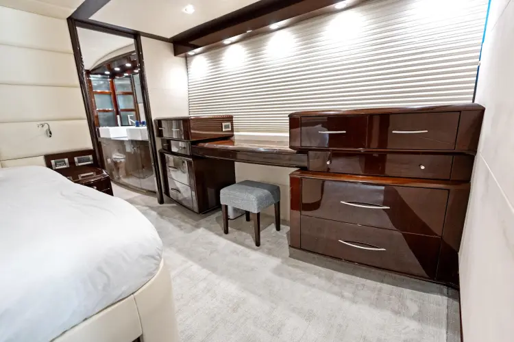 Liquid Asset Yacht Photos Pics 