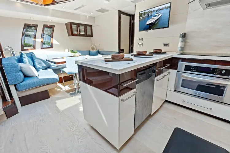 Liquid Asset Yacht Photos Pics 