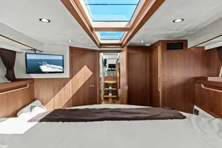 Board Room Yacht Photos Pics 