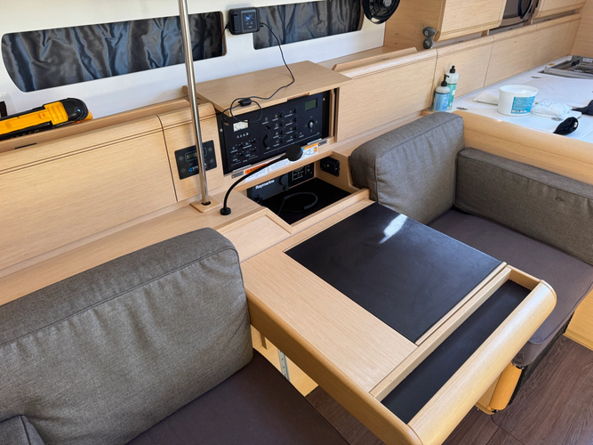 Salt Air Yacht Photos Pics 