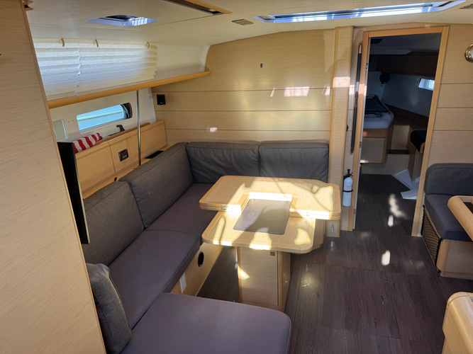 Salt Air Yacht Photos Pics 