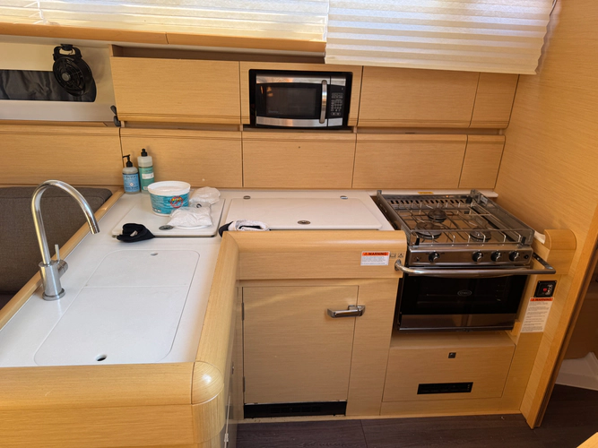 Salt Air Yacht Photos Pics 