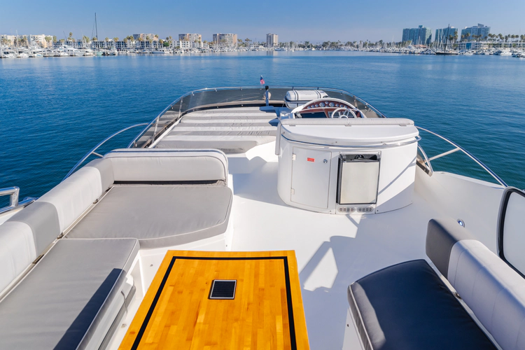 Seaesta Yacht Photos Pics 