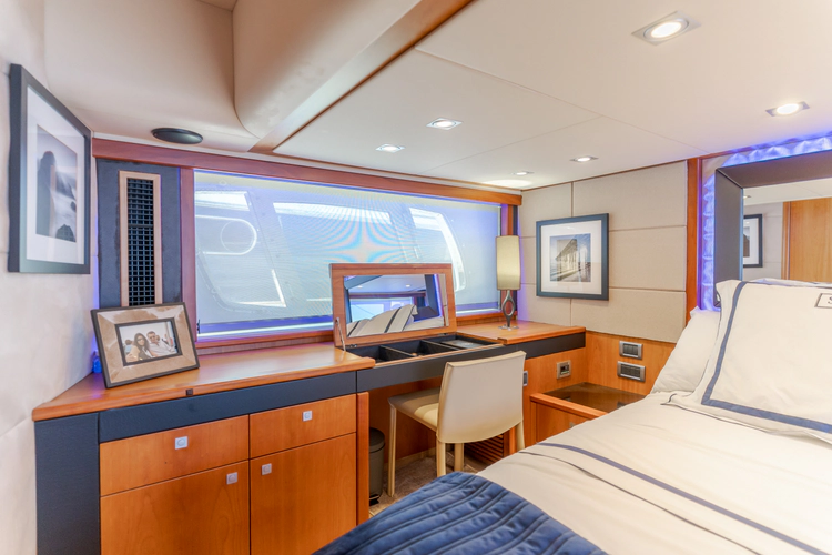 Seaesta Yacht Photos Pics 