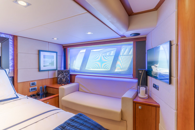 Seaesta Yacht Photos Pics 