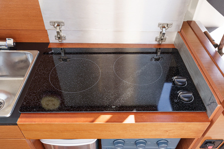 Chasing Daylight Yacht Photos Pics 