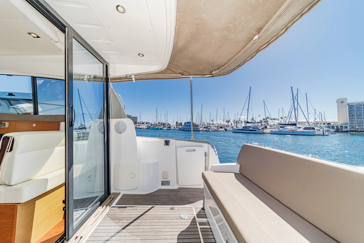 Chasing Daylight Yacht Photos Pics 