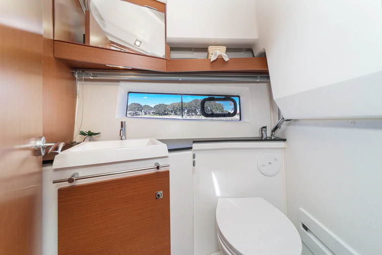 Chasing Daylight Yacht Photos Pics 