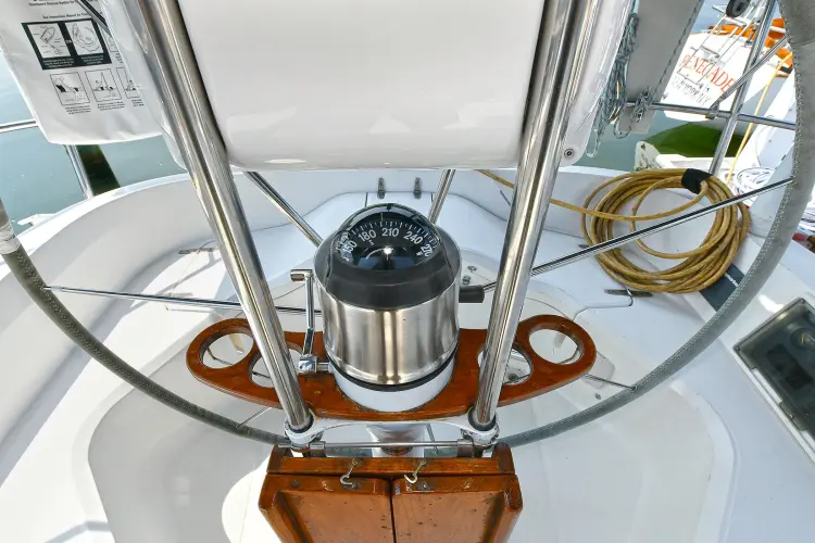 The Verdict III Yacht Photos Pics 