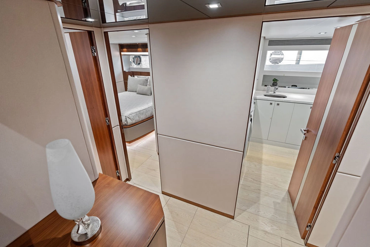 Genesis Yacht Photos Pics 